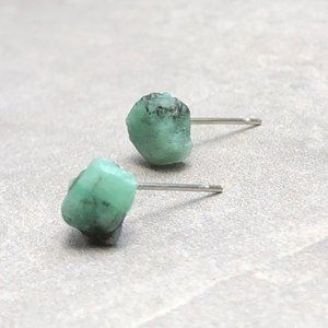 Raw Emerald Gem Stud Earring with Stainless Steel